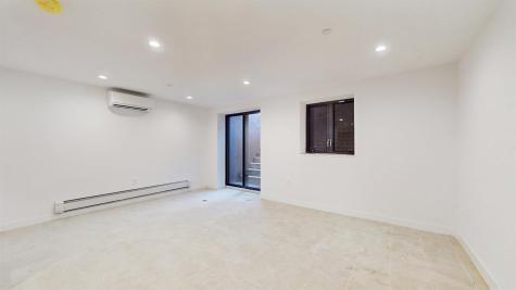 800 5th Avenue New York City NY 11232