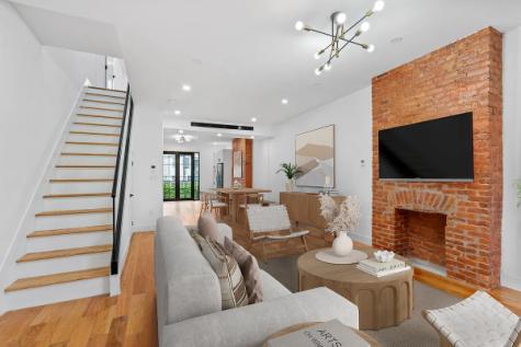 2046 Pacific Street New York City NY 11233