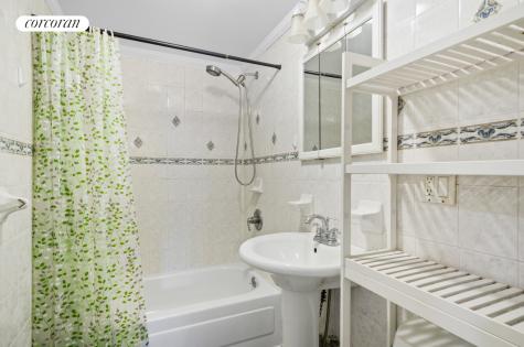 21 E 4th Street New York City NY 11218