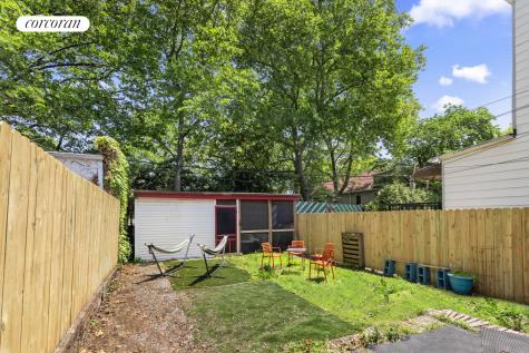 21 E 4th Street New York City NY 11218