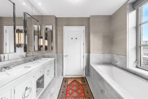 135 E 79th Street New York City NY 10075