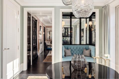 135 E 79th Street New York City NY 10075