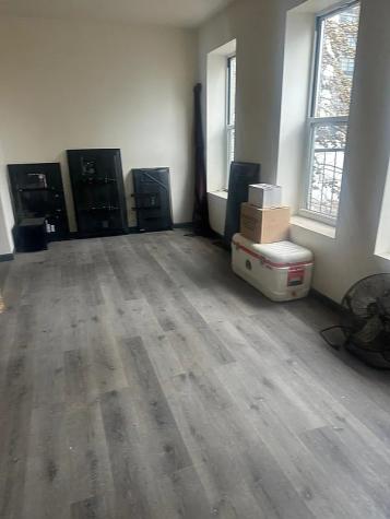 12-07 40th Avenue New York City NY 11101