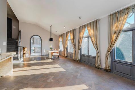 333 Mayfair Drive N New York City NY 11234