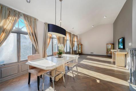 333 Mayfair Drive N New York City NY 11234