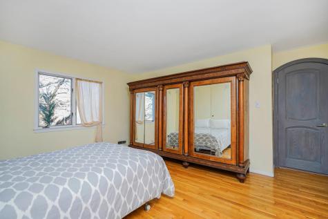 333 Mayfair Drive N New York City NY 11234