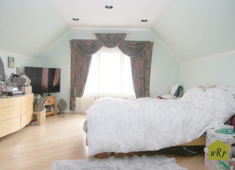 59 Bay 29th Street New York City NY 11214