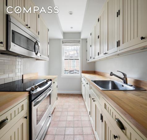 10 Bedford Street New York City NY 10014