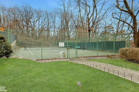 4425 Douglas Avenue New York City NY 10471