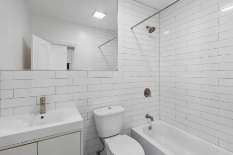 30 Gunther Place New York City NY 11233