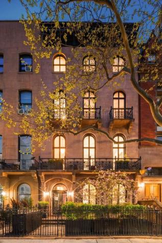 243 E 17th Street New York City NY 10003