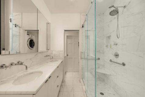 243 E 17th Street New York City NY 10003