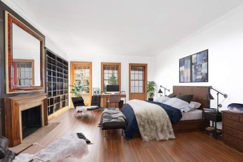 125 E 69th Street New York City NY 10021