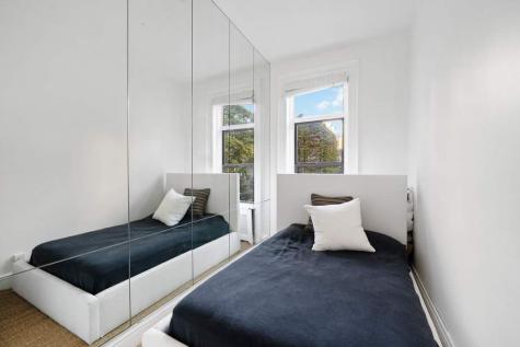 125 E 69th Street New York City NY 10021