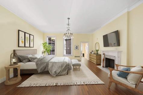 125 E 69th Street New York City NY 10021