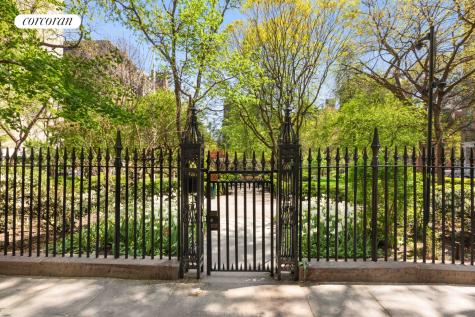 22 Gramercy Park S New York City NY 10003