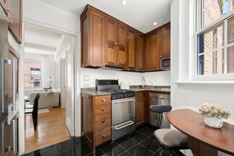 111 E 75th Street New York City NY 10021