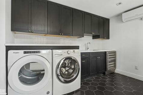 170 S 4th Street New York City NY 11211