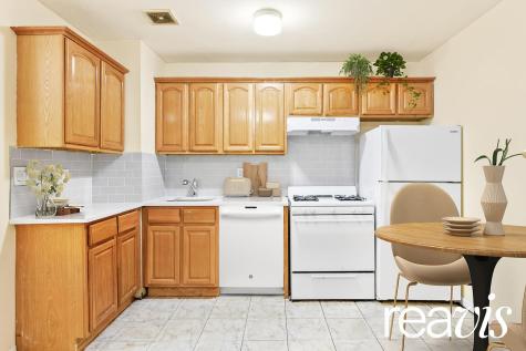 924 Herkimer Street New York City NY 11233