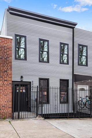 2050 Eastern Parkway New York City NY 11207