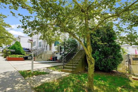 110 Arnold Street New York City NY 10301