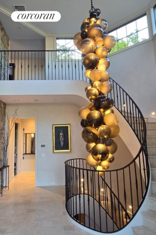 176 Benedict Road New York City NY 10304