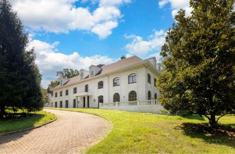 5040 Independence Avenue New York City NY 10471