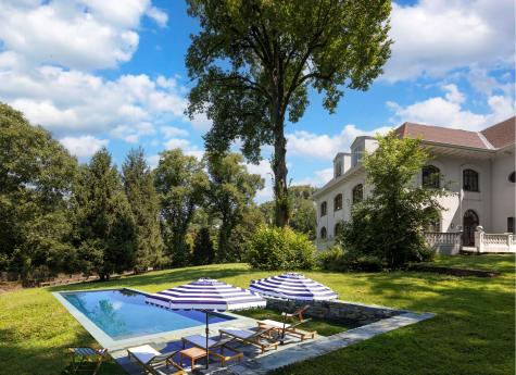 5040 Independence Avenue New York City NY 10471