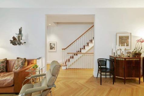 453 W 24th Street New York City NY 10011