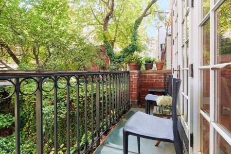 453 W 24th Street New York City NY 10011