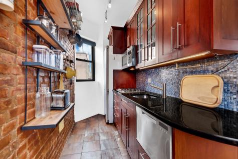 613 E 6th Street New York City NY 10009