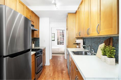 447 W 24th Street New York City NY 10011