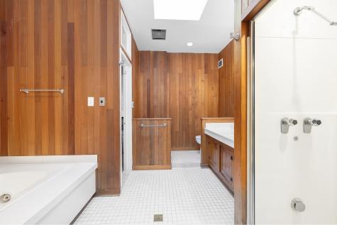 447 W 24th Street New York City NY 10011