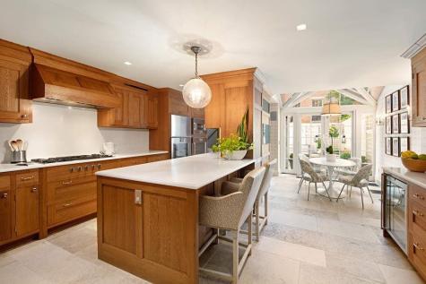 13 E 94th Street New York City NY 10128