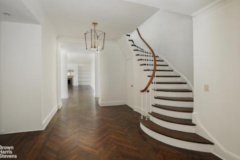 1 E End Avenue New York City NY 10075