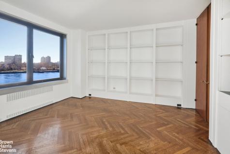 1 E End Avenue New York City NY 10075