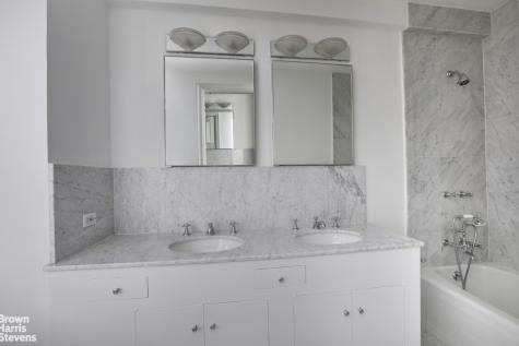 1 E End Avenue New York City NY 10075