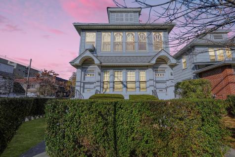 1901 Avenue R New York City NY 11229