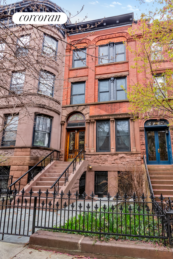 422 4th Street New York City NY 11215