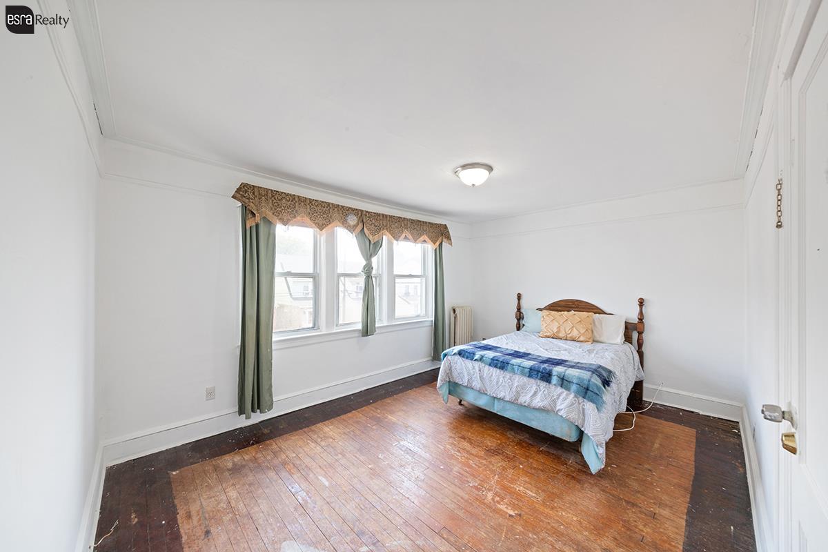 88-20 215th Street New York City NY 11427