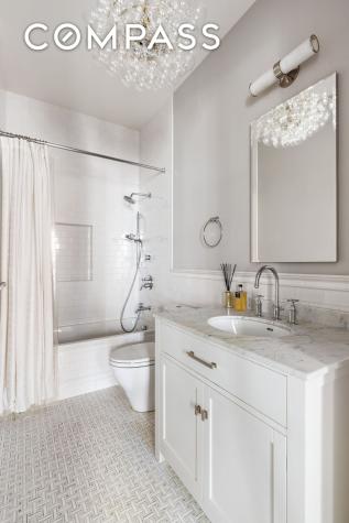 304 E 82nd Street New York City NY 10028