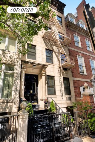213 E 71st Street New York City NY 10021