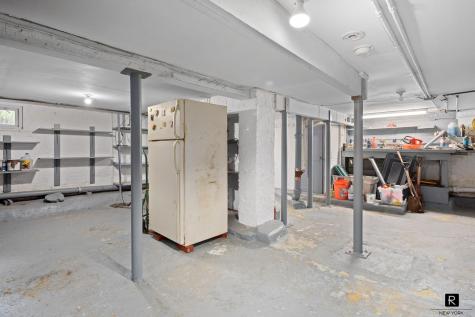 551 Minnieford Avenue New York City NY 10464