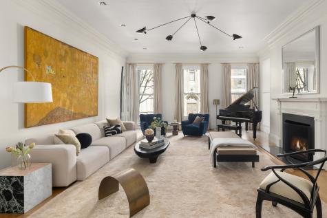 40 E 73rd Street New York City NY 10021