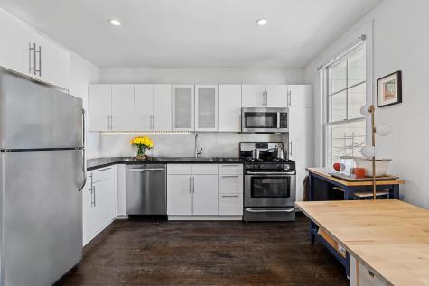 10-22 47th Avenue New York City NY 11101