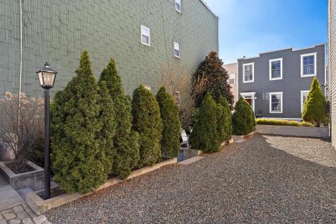 10-22 47th Avenue New York City NY 11101