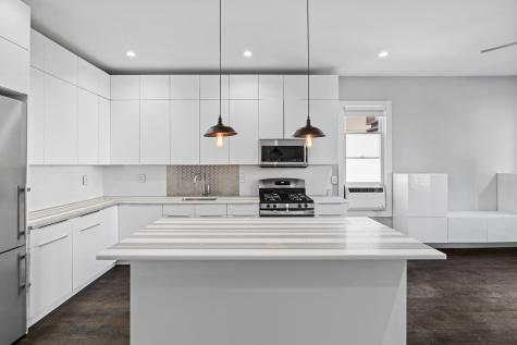 10-22 47th Avenue New York City NY 11101