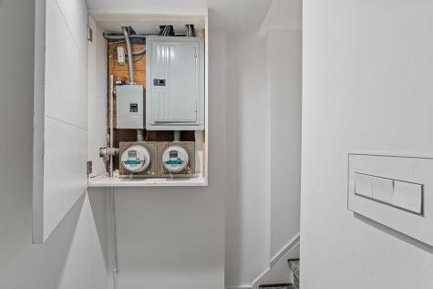 10-22 47th Avenue New York City NY 11101