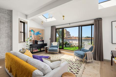 15 Jones Street New York City NY 10014