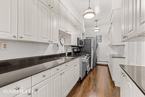 121 E 61st Street New York City NY 10065